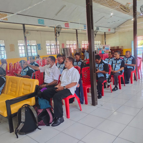 Sosialisasi Model Kompetensi Kepala Sekolah di SMA/SMK
